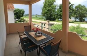 Gallery image of Apartment Neretva dream in Komin