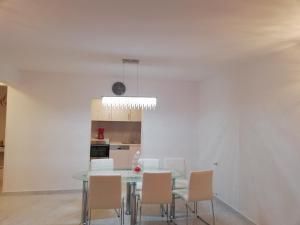 Kuchyň nebo kuchyňský kout v ubytování Apartment Marko