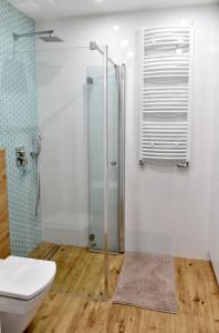 Kúpeľňa v ubytovaní Apartament Turkus + 26 fotografií