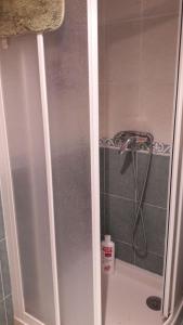 A bathroom at Piso ideal para las vacaciones Még 7 kép