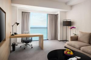 En TV eller et underholdningssystem på G Hotel Gurney