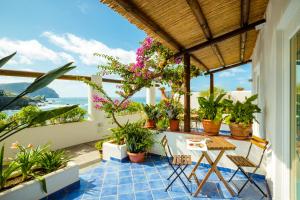 A balcony or terrace at Hotel Umberto A Mare