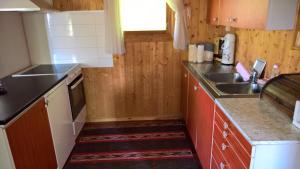 
Kjøkken eller kjøkkenkrok på Skogheim Two-Bedroom Cottage
