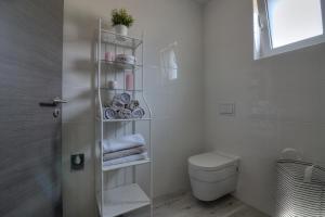 Kúpeľňa v ubytovaní Apartment Franko + 37 fotografií