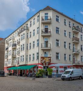 Budova, kde se hostel nachází