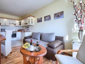 Kuchyňa alebo kuchynka v ubytovaní VisitZakopane - Apartament Pistacjowy
