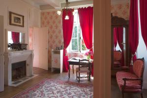 Posezení v ubytování Abbaye du Palais + 37 fotografií
