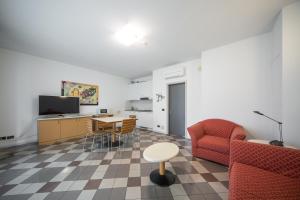 Kuchyň nebo kuchyňský kout v ubytování Piazzi House