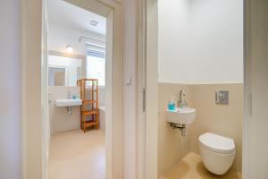 Koupelna v ubytování Nosislav Apartments