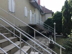 Budova, v ktorej sa apartmán nachádza