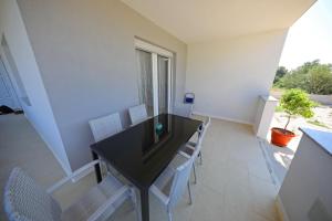 Balkón alebo terasa v ubytovaní Apartmani Vlado Mitar