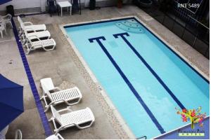 Kolam renang di atau dekat dengan Hotel Primavera Plaza