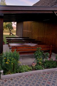 Ein Garten an der Unterkunft Gasthof Hotel Lang