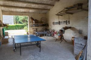Attrezzature per ping pong presso Agriturismo Bella Valle o nelle vicinanze