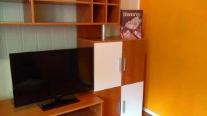 TV a/nebo společenská místnost v ubytování Jovich Apartments 1