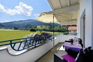 Ein allgemeiner Bergblick oder ein Berglick von der Ferienwohnung aus