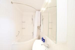 Kúpeľňa v ubytovaní Apartments Odrina