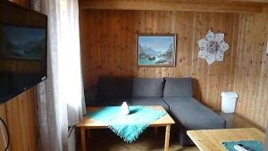 Galeriebild der Unterkunft Toftenes Sjøhuscamping in Alsvåg