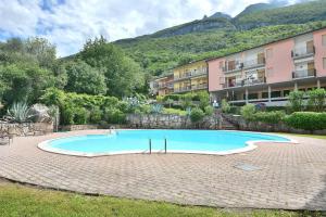 Foto dalla galleria di Residenza Candor With Pool a Malcesine