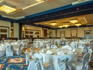 Restaurace v ubytování Retaj Salwa Resort & Spa + 37 fotografií