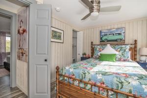 Gallery image of Serenity By The Sea Cottage A in Clearwater Beach
