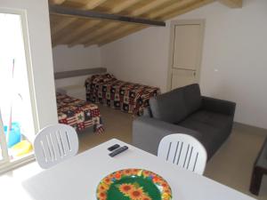 A seating area at Casaleaurelia