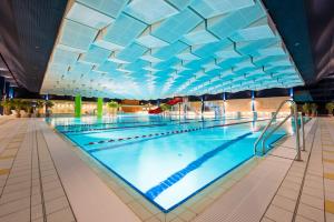 Der Swimmingpool an oder in der Nähe von Baltic Zinnowitz - Hotel mit Meerwasserpool und Thermalbad