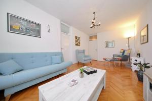 Posezení v ubytování Apartman Lana in city centre with garage