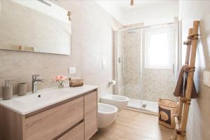 Kúpeľňa v ubytovaní La Dimora di Sofia - ApulianStay Group + 6 fotografií