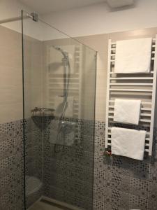 Koupelna v ubytování Napfény Apartman