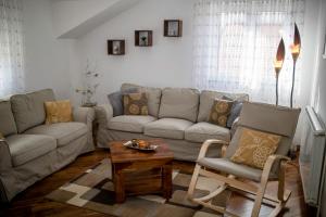 Posedenie v ubytovaní Apartmani Godinić