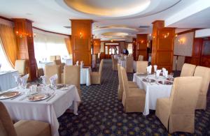 Restaurace v ubytování Crown Paradise Club Cancun - All Inclusive