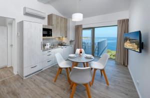 Kuchyň nebo kuchyňský kout v ubytování Zlatni Zalaz,Apartments,Supetarska Draga
