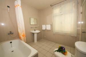 Koupelna v ubytování Ez Bay Homestay + 37 fotografií