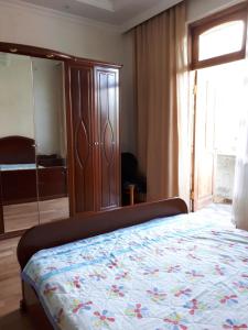 Postel nebo postele na pokoji v ubytování Guest House in Sarpi