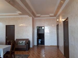 Posezení v ubytování Guest House in Sarpi