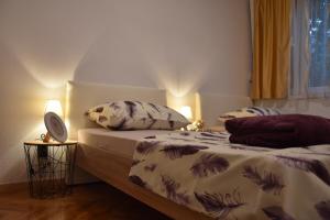 Posteľ alebo postele v izbe v ubytovaní Đeni luxury apartment