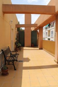 Ein Balkon oder eine Terrasse in der Unterkunft Atico centro Alicante