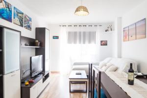 Kuchyňa alebo kuchynka v ubytovaní Marina House Corralejo Center