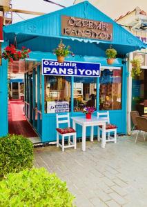 Εστιατόριο ή άλλο μέρος για φαγητό στο Ozdemir Pansiyon +45 φωτογραφίες