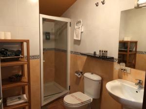 Koupelna v ubytování Apartamentos Marsó