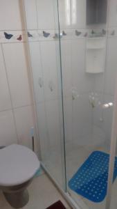 Bathroom sa Pousada na praia em Florianópolis