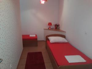 Ліжко або ліжка в номері Apartment Tomislav II