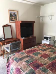 TV/Unterhaltungsangebot in der Unterkunft Wigwam Motel
