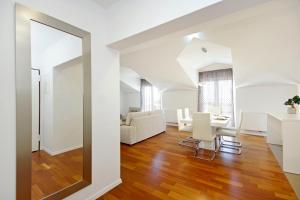 Fotografia z galérie ubytovania Luxury penthouse Eva v destinácii Podstrana