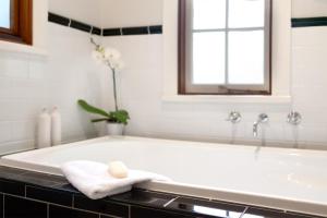 Bagno di Oak Tree Lodge