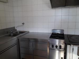 Kuchyňa alebo kuchynka v ubytovaní Gruppenhaus Thalackerhof
