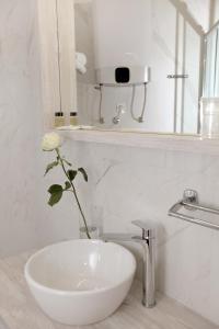 Hotel Bellevue Trogir的一间浴室