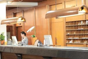Kuchyň nebo kuchyňský kout v ubytování Kurashiki Kokusai Hotel