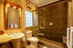 Salle de bains dans l'établissement Mediterraneo Boutique Hotel